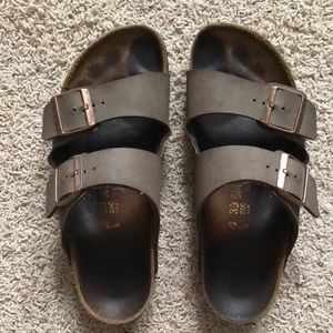 Mocha Arizona Birkenstocks